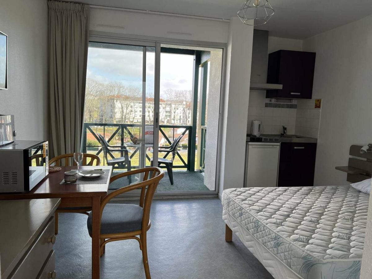 Studio Lilas A Cambo-Les-Bains : Terrasse, Parking, Proche Thermes, Internet, Animaux Acceptes - Fr-1-495-96 Exterior foto
